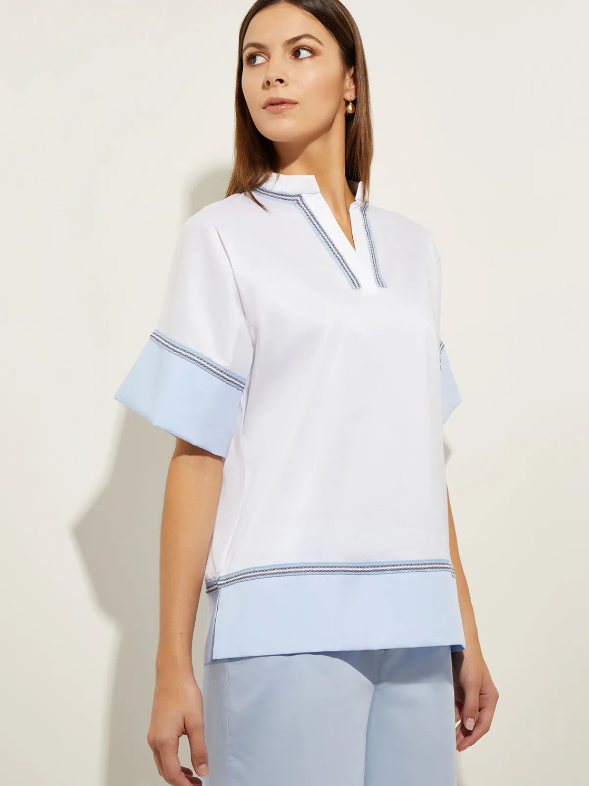 Blouses & Shirts|Tops & Tees|Misook Blouse White Cotton - Split Neck Blouse | CirrusBlue/White/Black