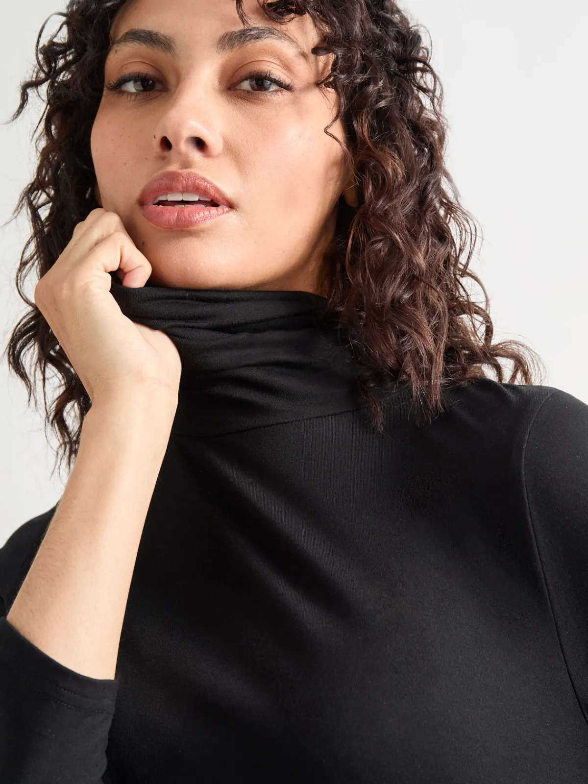 Blouses & Shirts|Tops & Tees|Misook Jersey Turtleneck Top, Black