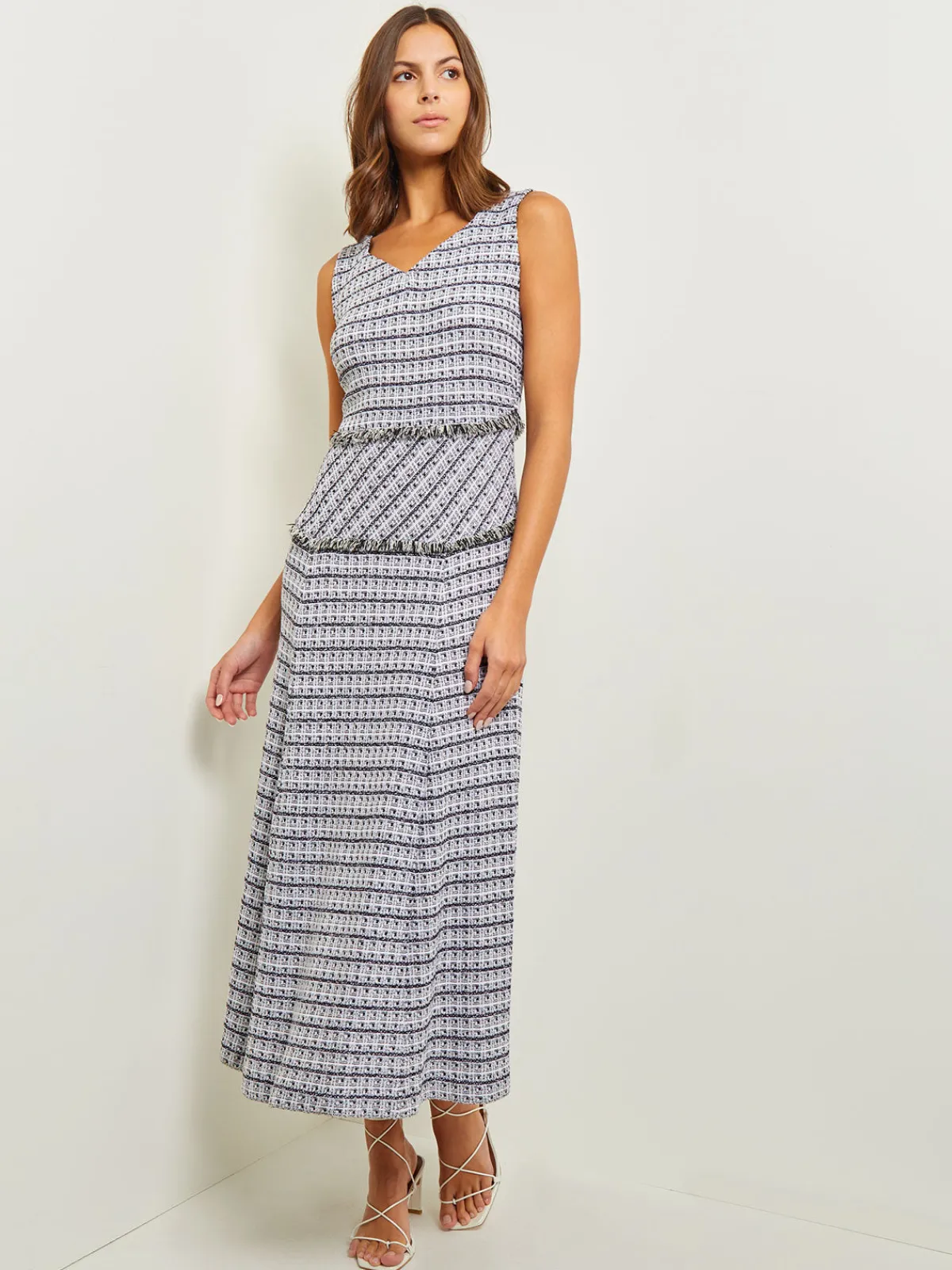 Dresses|Misook Maxi Drop Waist Dress - Fringe Trim Soft Tweed Knit Black/White