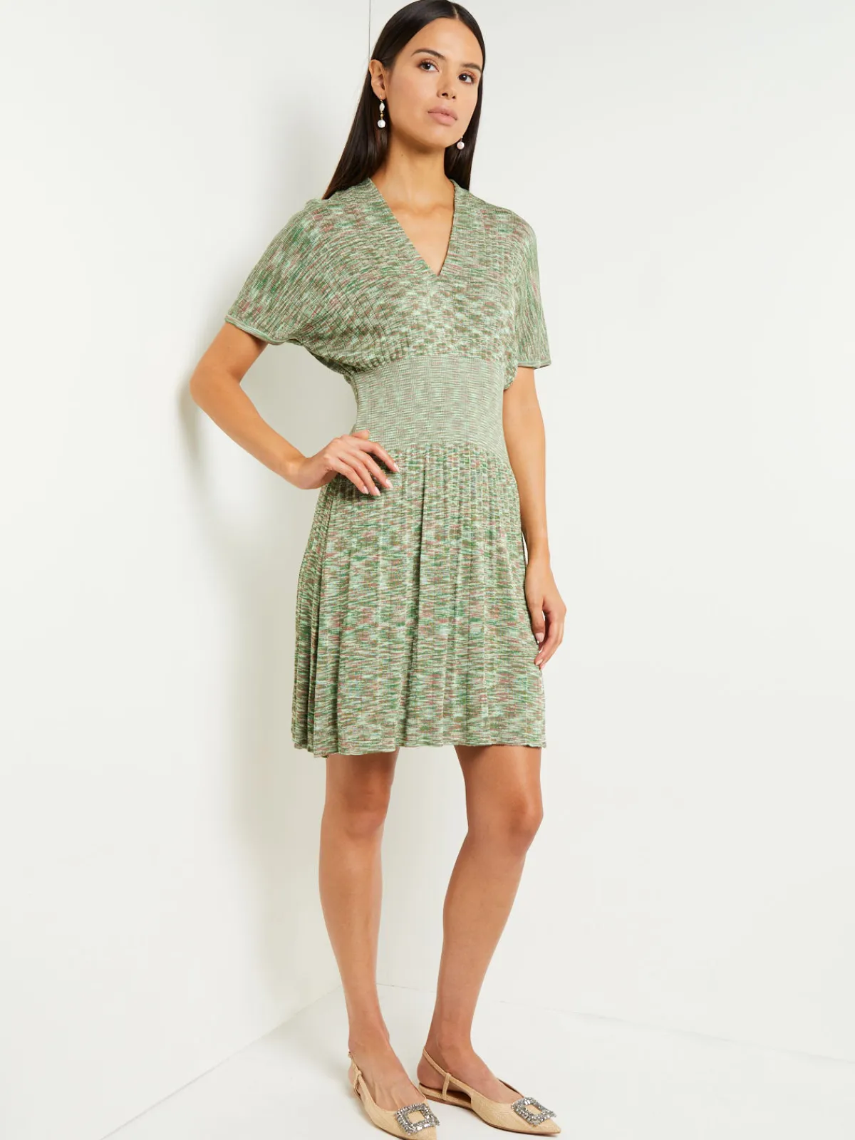 Dresses|Misook Mini Fit & Flare Dress - V-Neck Pleated Knit VerdantClover/ParadiseGreen/Charmeuse