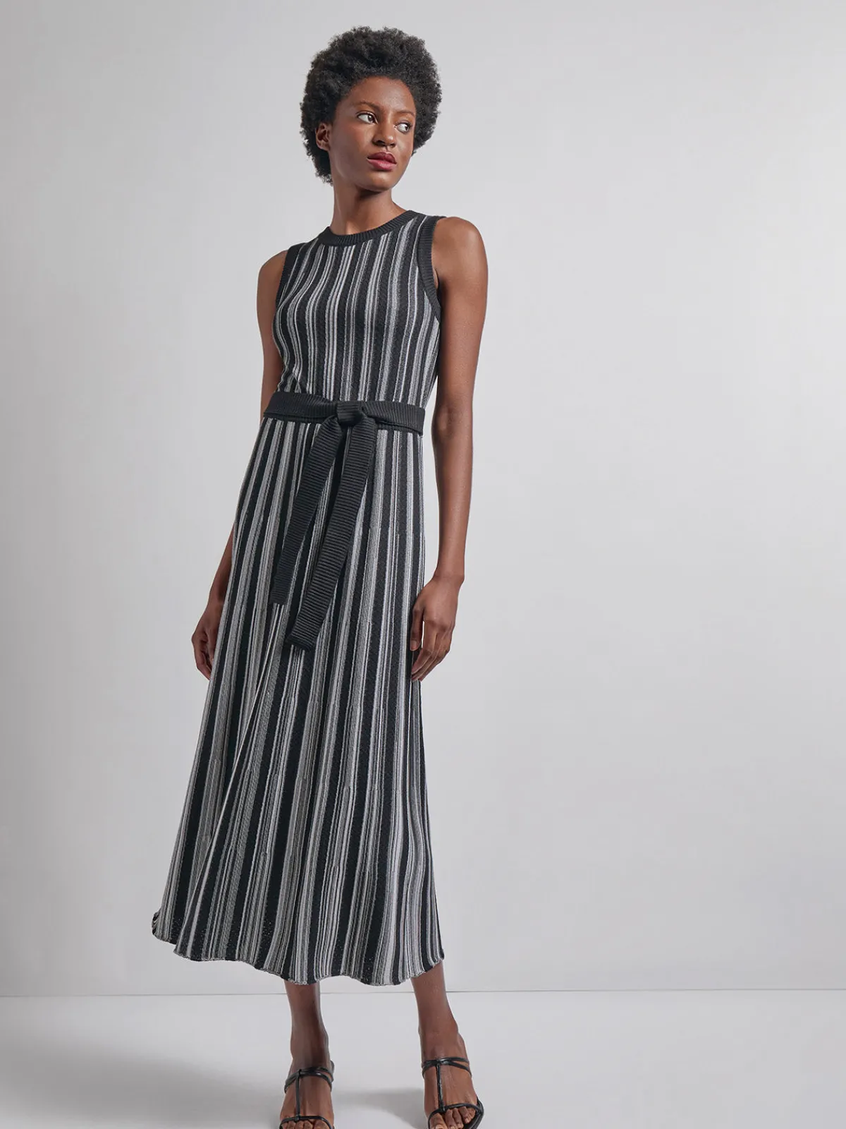 Dresses|Misook Modern Fit Sleeveless Soft Ribbed Knit Belted Maxi Dress Black/White