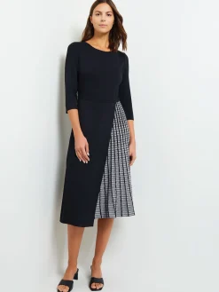 Dresses|Misook Pleated Contrast Panel Soft Knit Dress Black/White