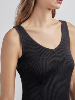 Tops & Tees|Tanks|Misook Shaped Ribbed Knit V-Neck Tank Black