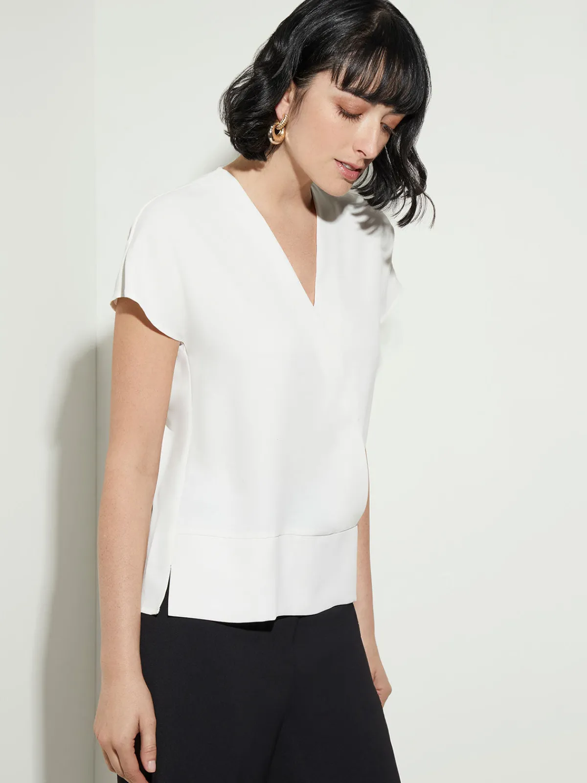 Blouses & Shirts|Tops & Tees|Misook Short Sleeve V-Neck Crepe de Chine Blouse White