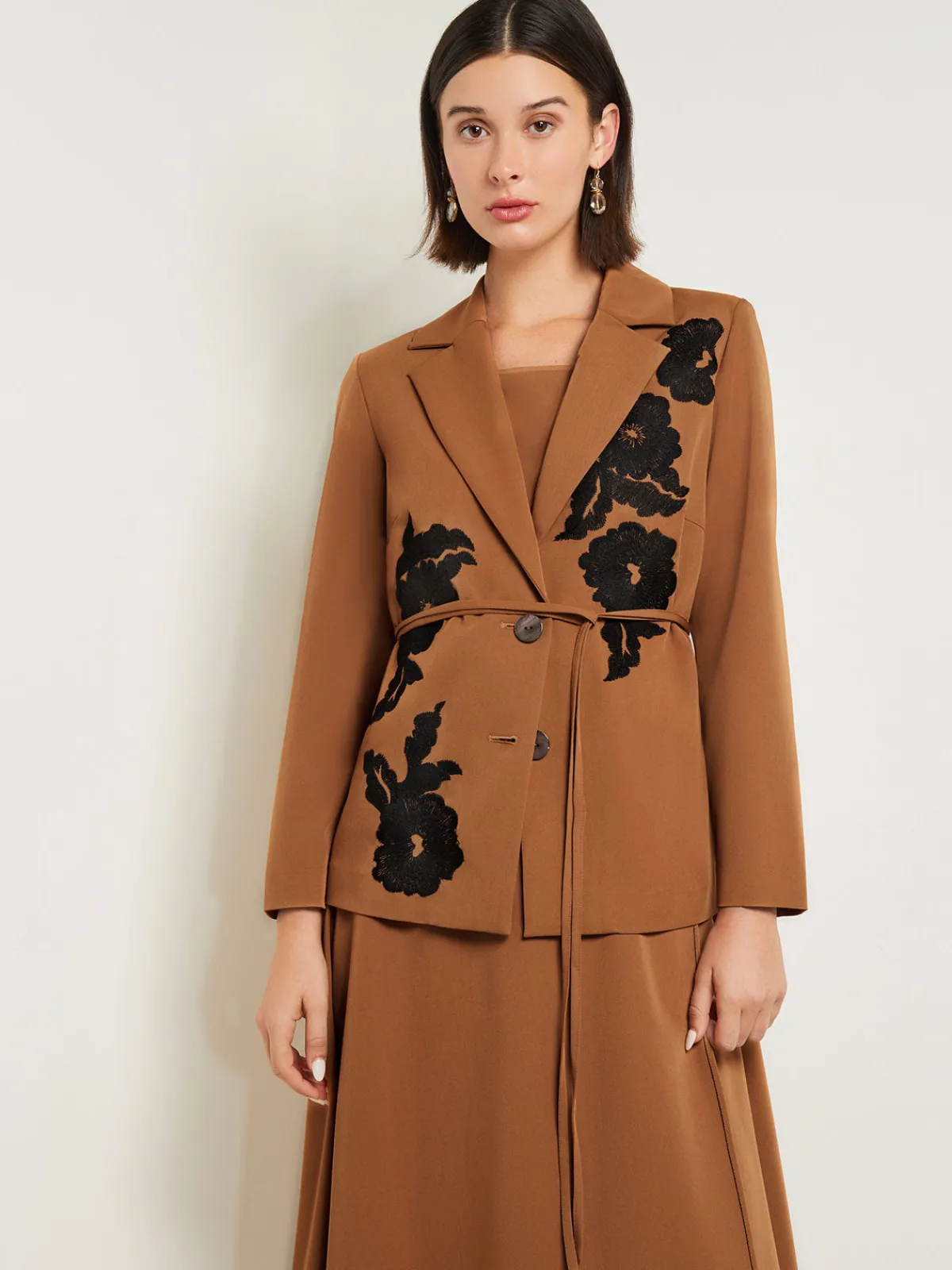 Jackets & Coats|Misook Tailored Fit Jacket - Embroidered Woven Twill Copper/Black